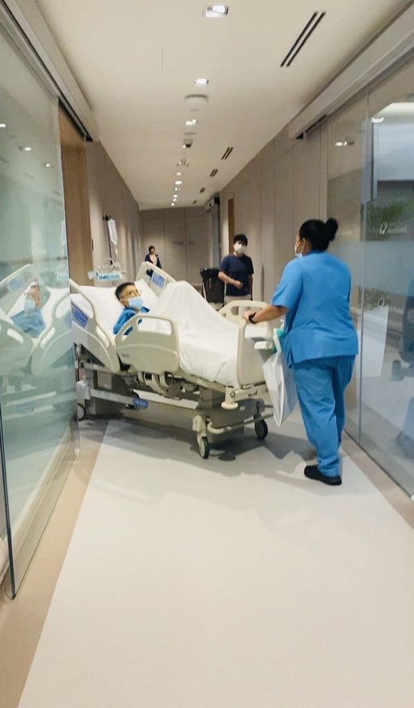 Chú 56 tuổi tưởng mình bị viêm đại tràng, đến khi kiểm tra mới phát hiện khối u gần 5cm - hình minh họa 1
